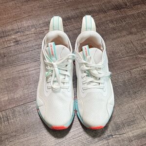 Reebok Zig Dynamica Womens running shoes